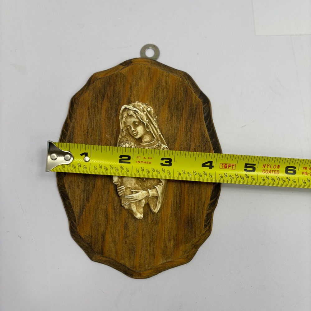 Vintage Virgin Mary and Child Jesus Wood Wall Plaque Religious Icon Relief 7in - Picture 5 of 5